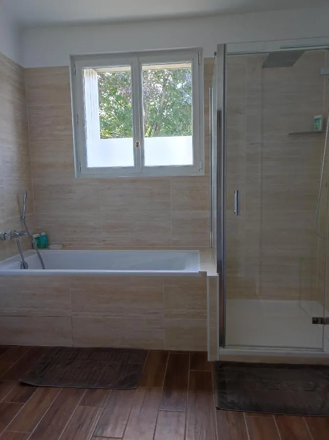Grand Appartement Athis Mons Proche Paris 0*, Athis-Mons France