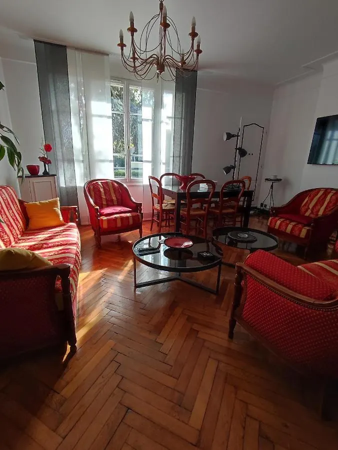 Grand Appartement Athis Mons Proche Paris Fransa